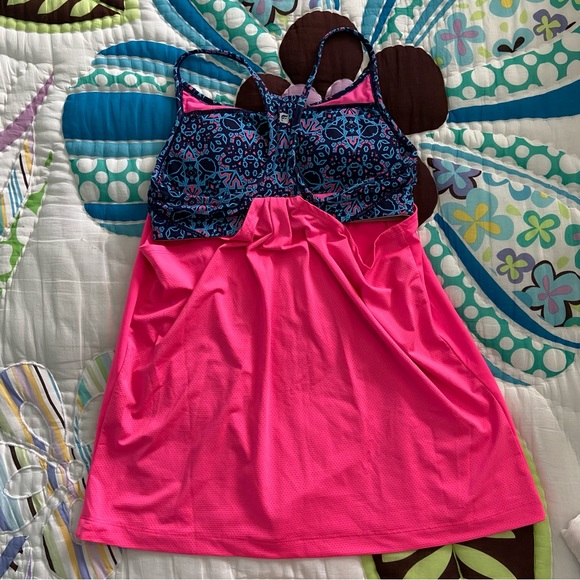 Pink Workout Fabletics Tank - Picture 2 of 4